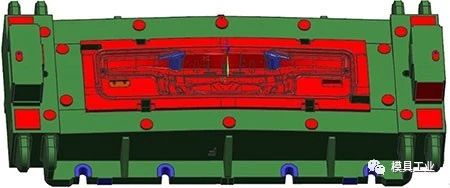 （b）汽車覆蓋件拉深模CAD模型（標記A、B）